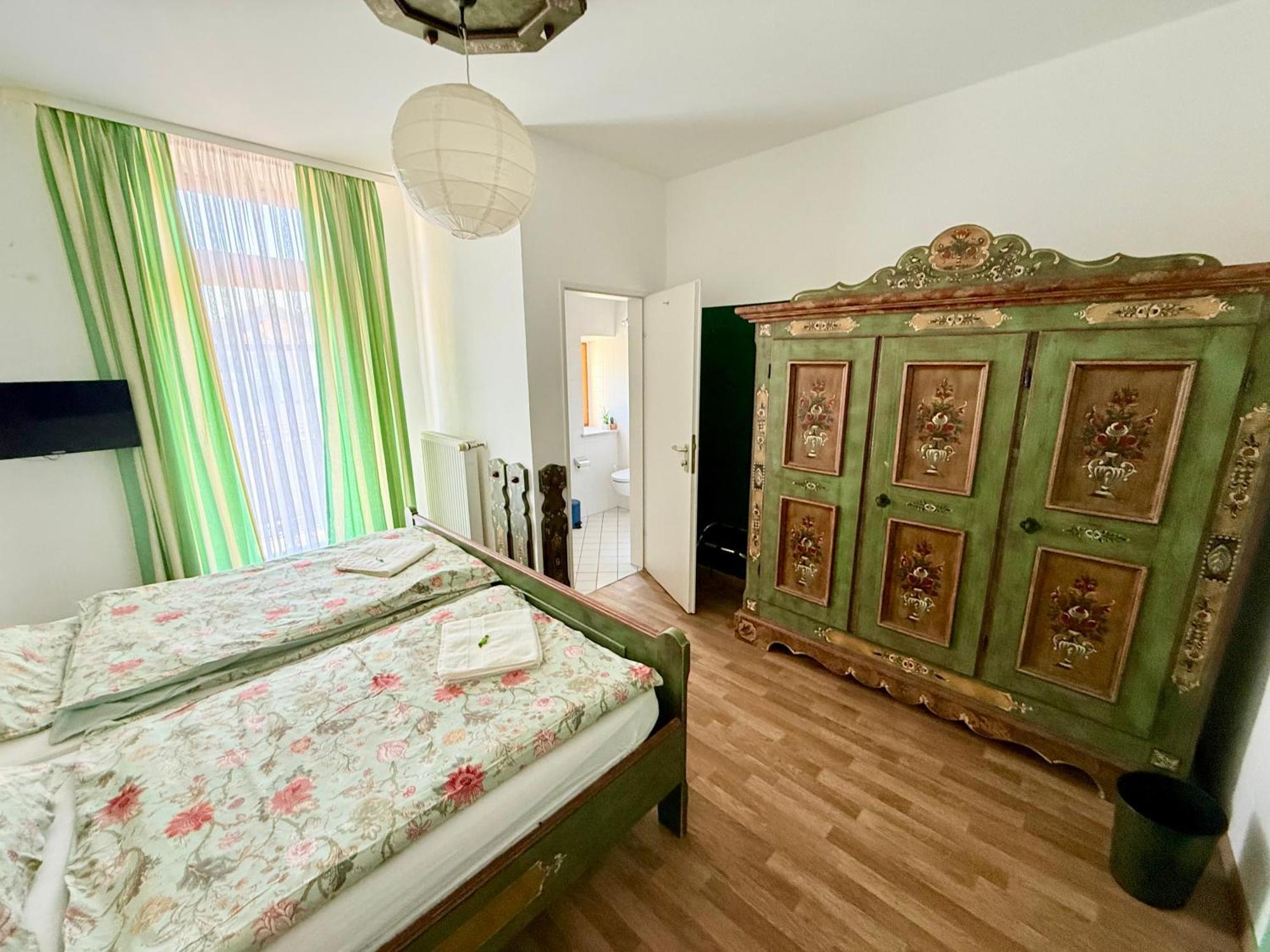 Pension Casa Tempora Monaco di Baviera Esterno foto